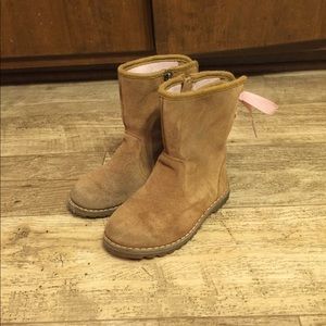 Girls ugg lace up boots